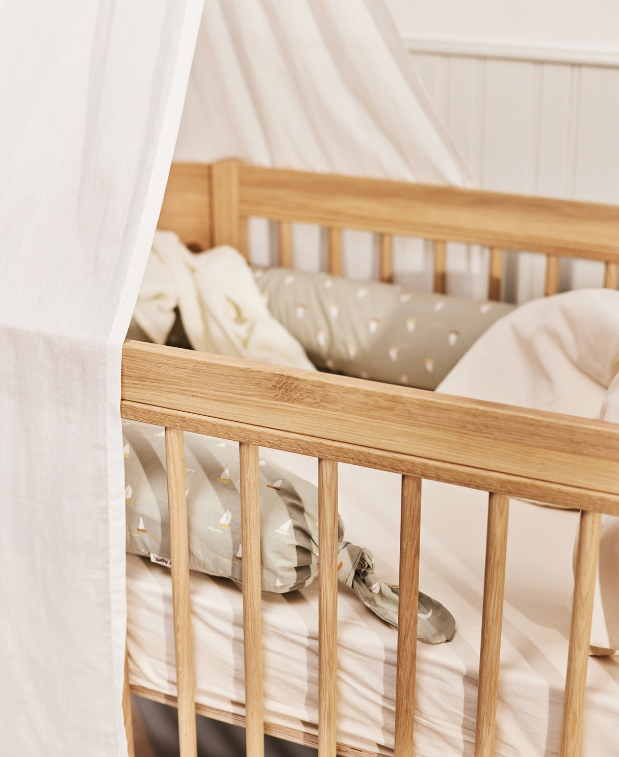 Dear April Skye Bed Snake, Sailboats