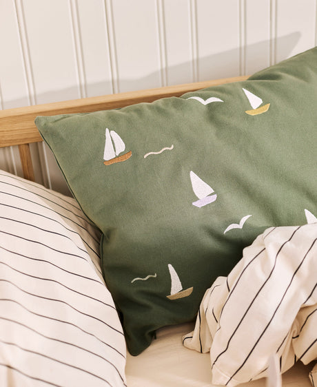 Cinna Cushion, Sailboats