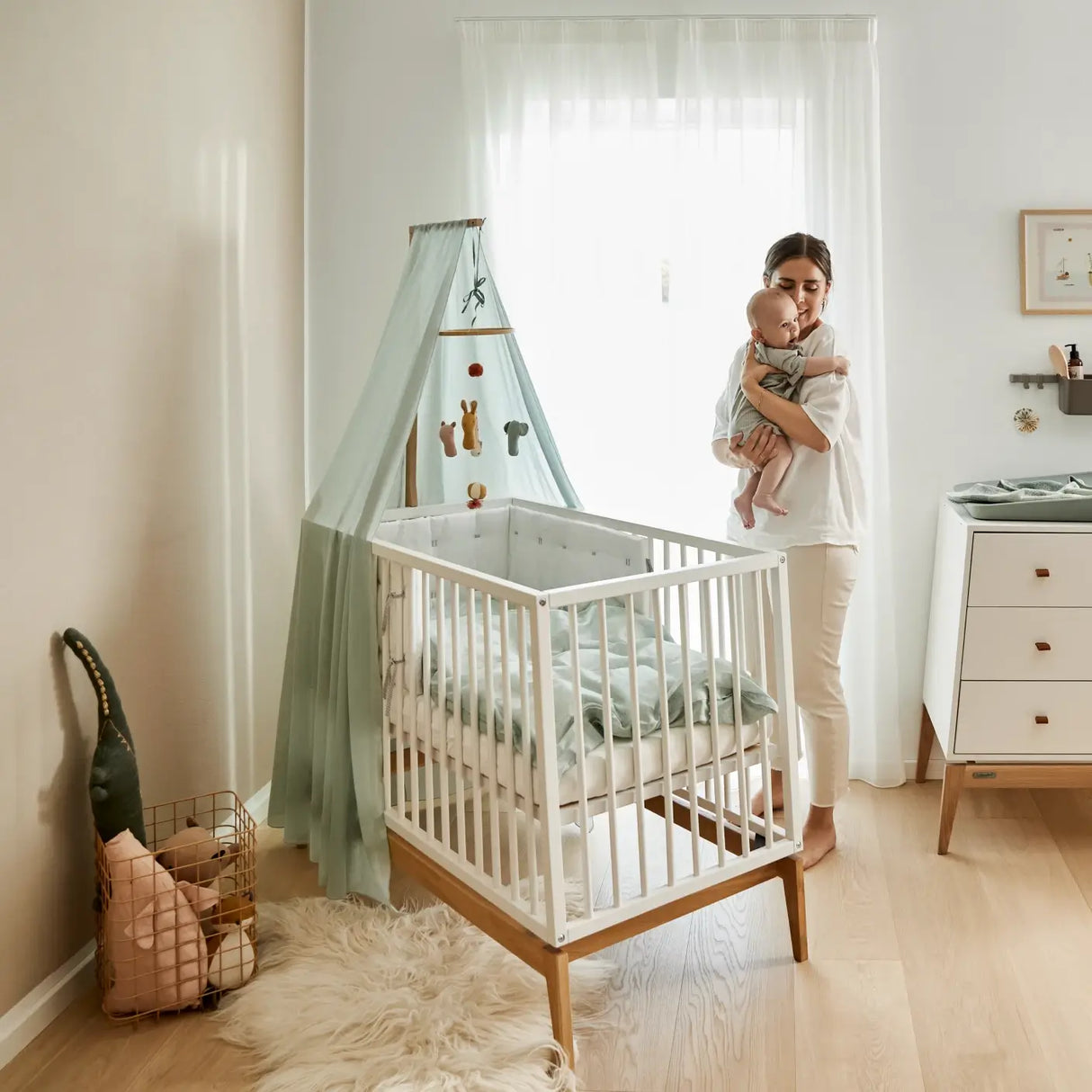 Leander Luna Cot in White (60 x 120cm)