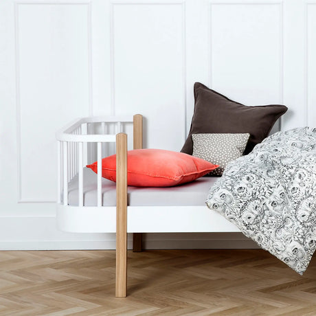 Oliver Furniture Wood Original Junior Bed in White/Oak