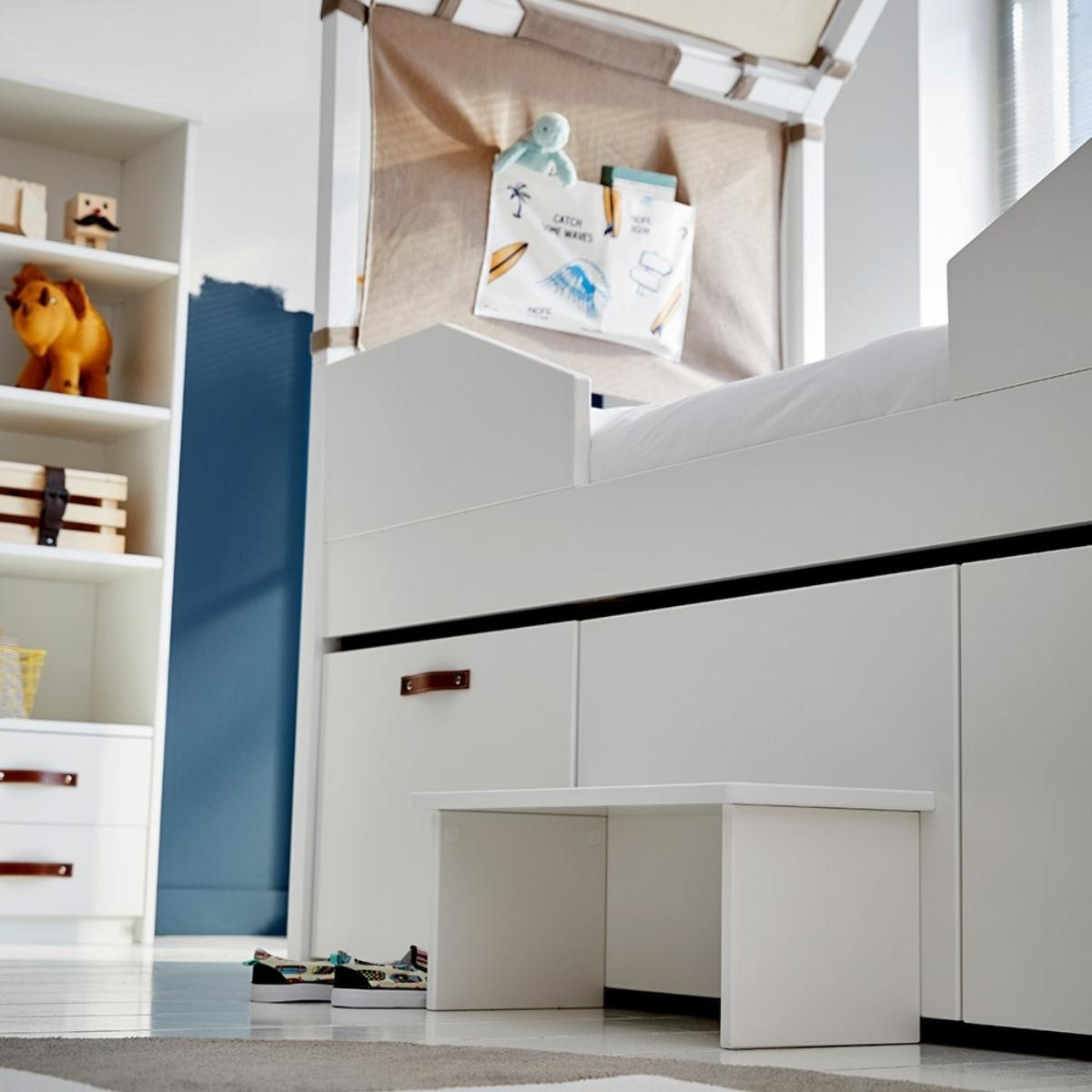 LIFETIME Kidsrooms Cool Kids Cabin Bed 