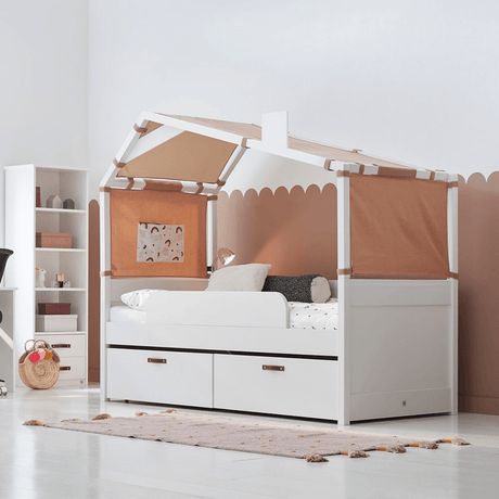 LIFETIME Kidsrooms Cool Kids Hut Day Bed