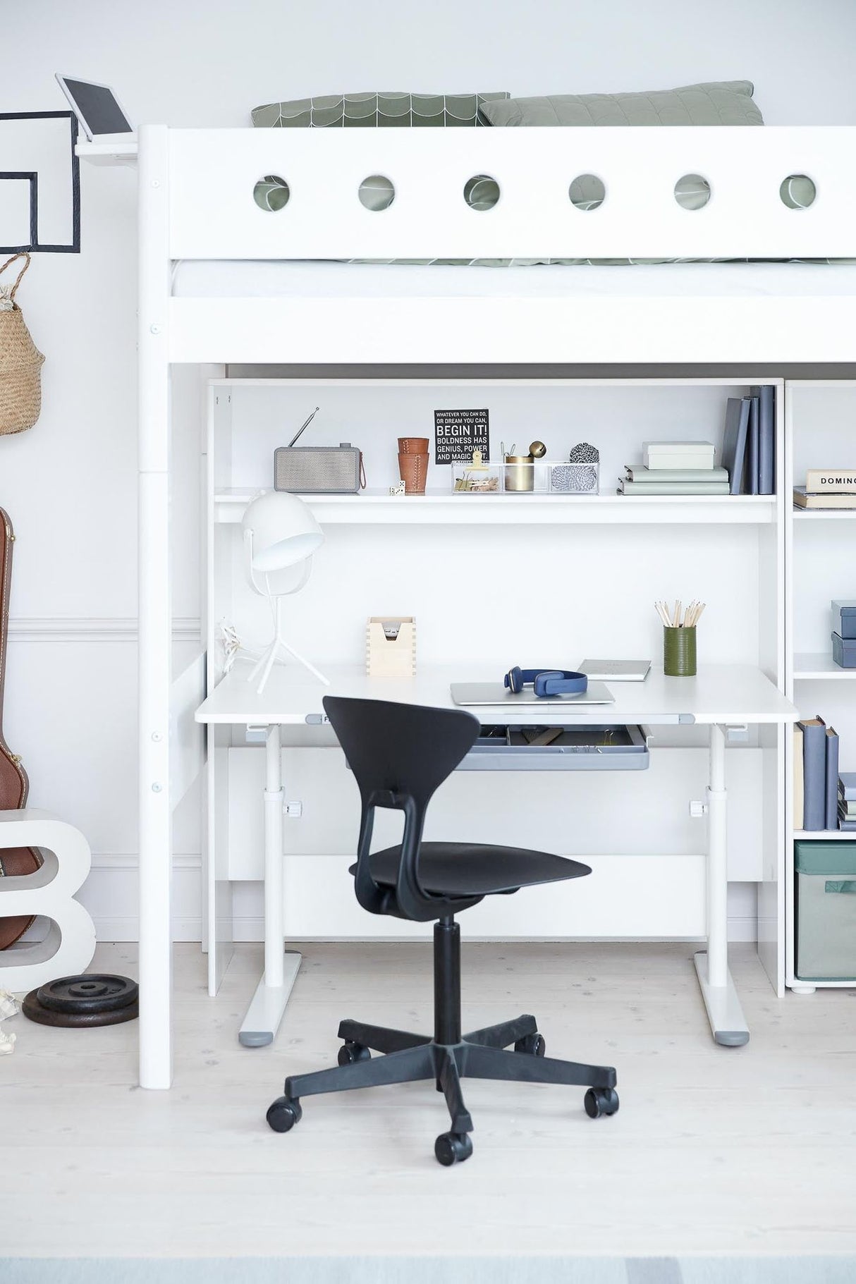 FLEXA Evo Study Desk – tilting desktop/Metal