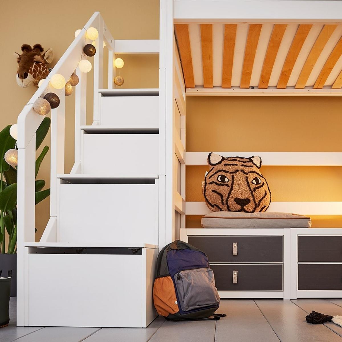 LIFETIME Kidsrooms High Sleeper with Steps