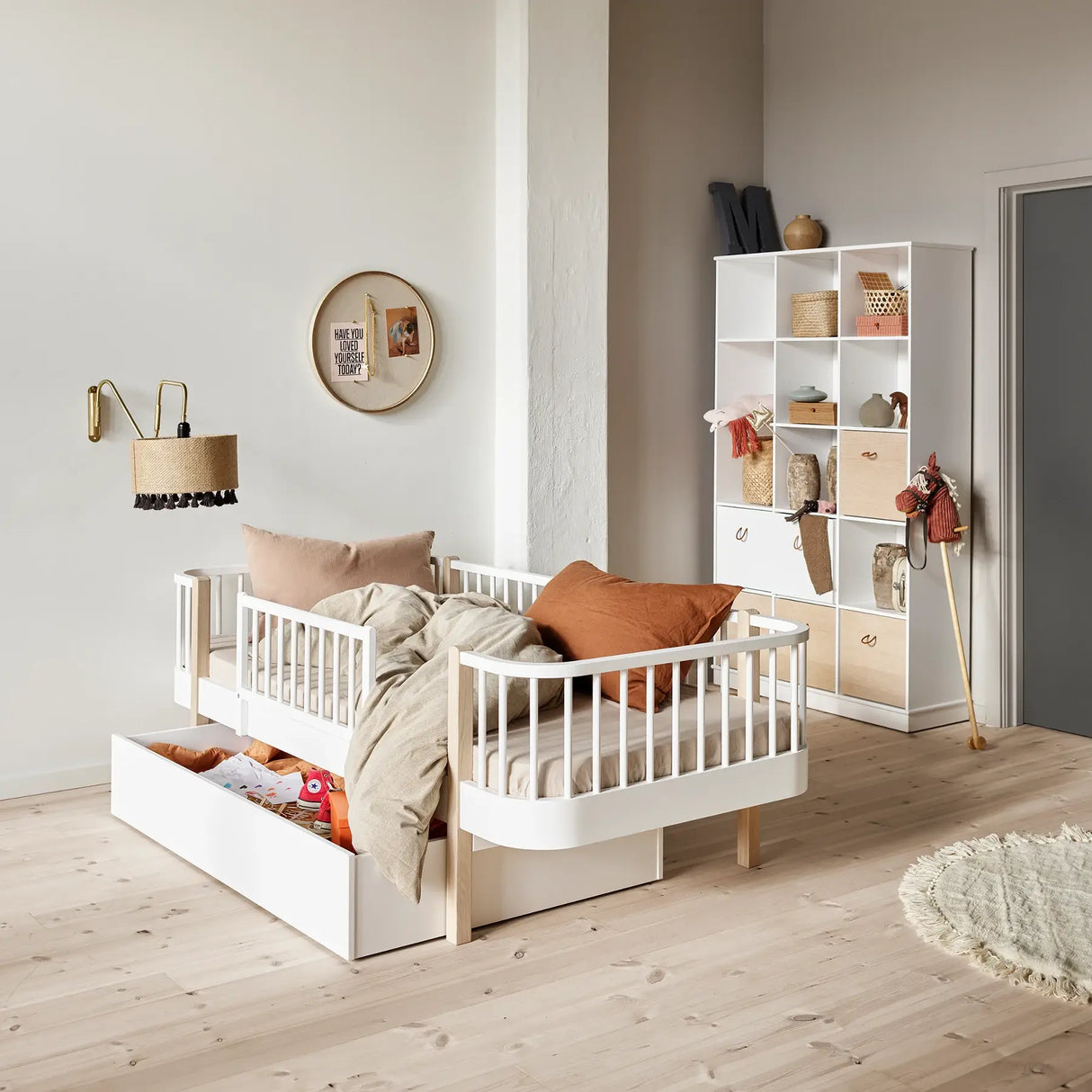 Oliver Furniture Wood Original Day Bed in White/Oak