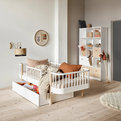 Oliver Furniture Wood Original Day Bed in White/Oak